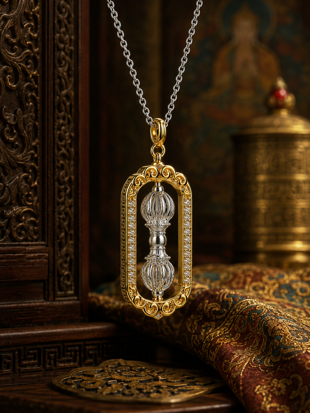 Rotating Tibetan Vajra Pendant — main product view