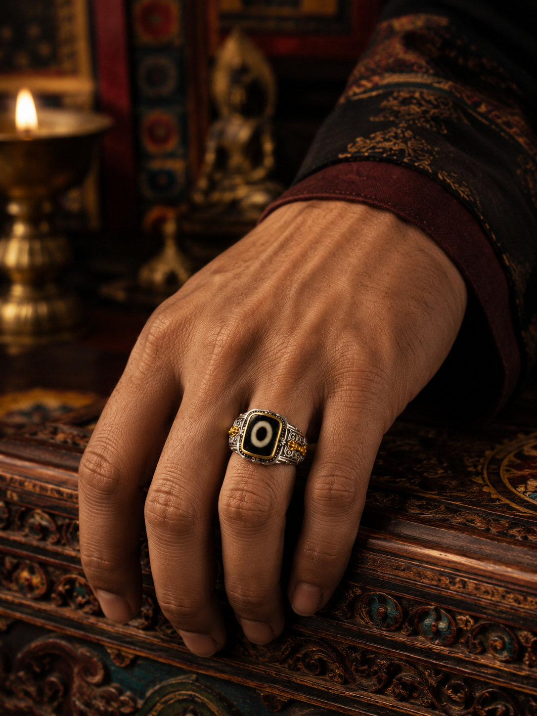 One-Eye Dzi Adjustable Tibetan Treasure Ring — worn on hand